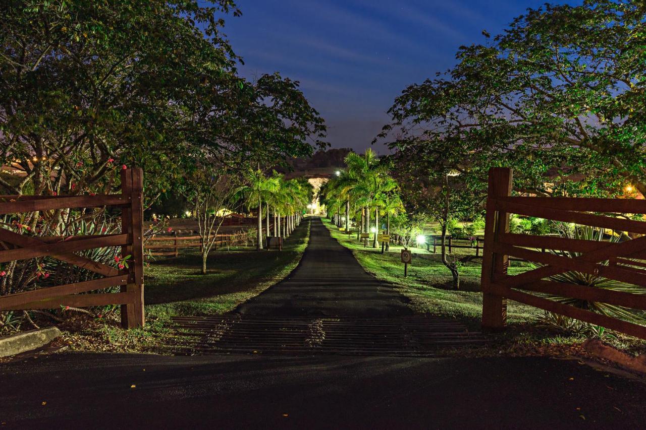 Hotel Fazenda Jacauna Brotas Exteriör bild