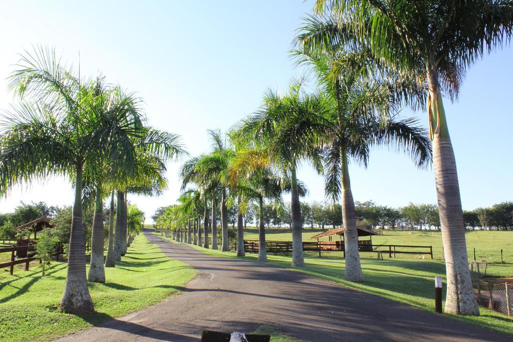 Hotel Fazenda Jacauna Brotas Exteriör bild